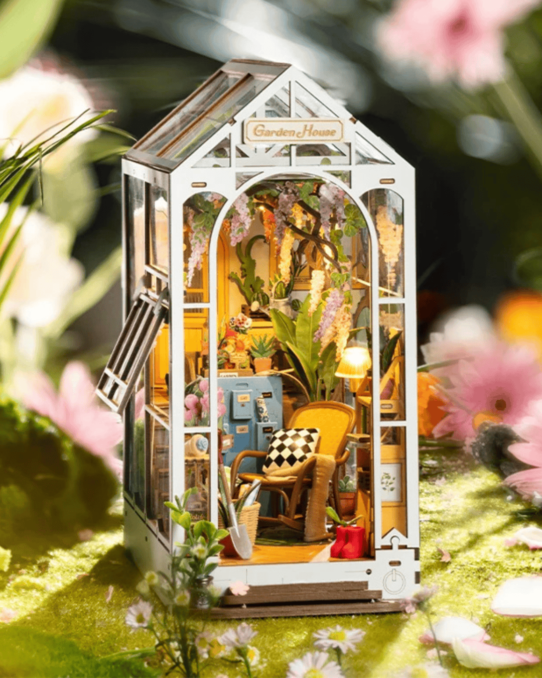 Book Nook Garden House
