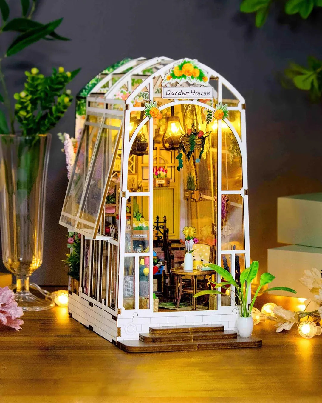 Book Nook Garden House
