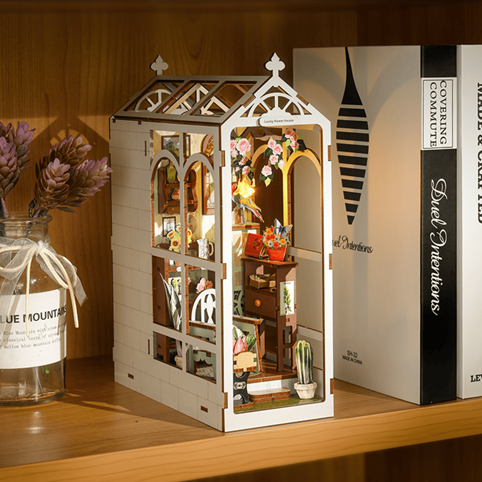 Book Nook Romantic Garden